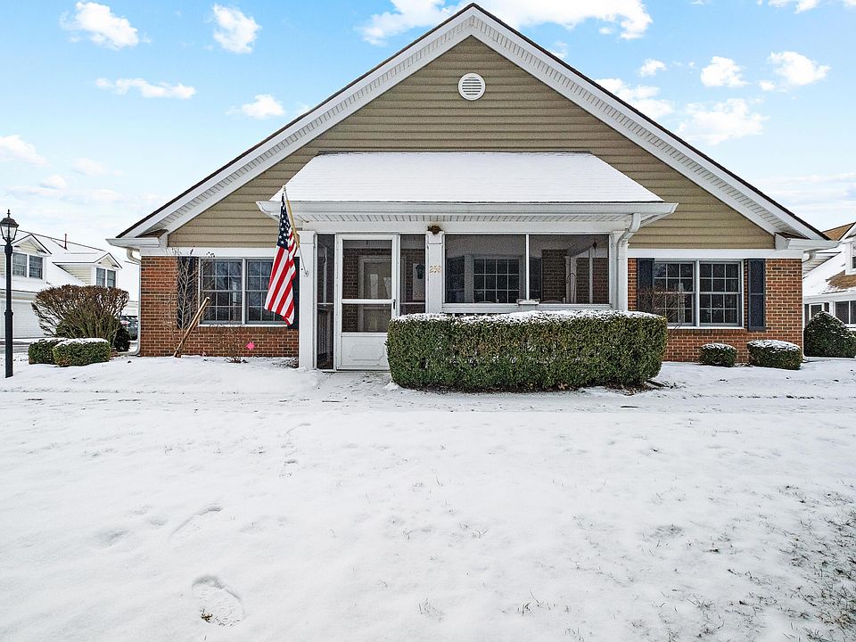 1st image of 258 Black Walnut Dr