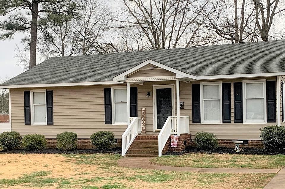 1st image of 109 Robinson Dr