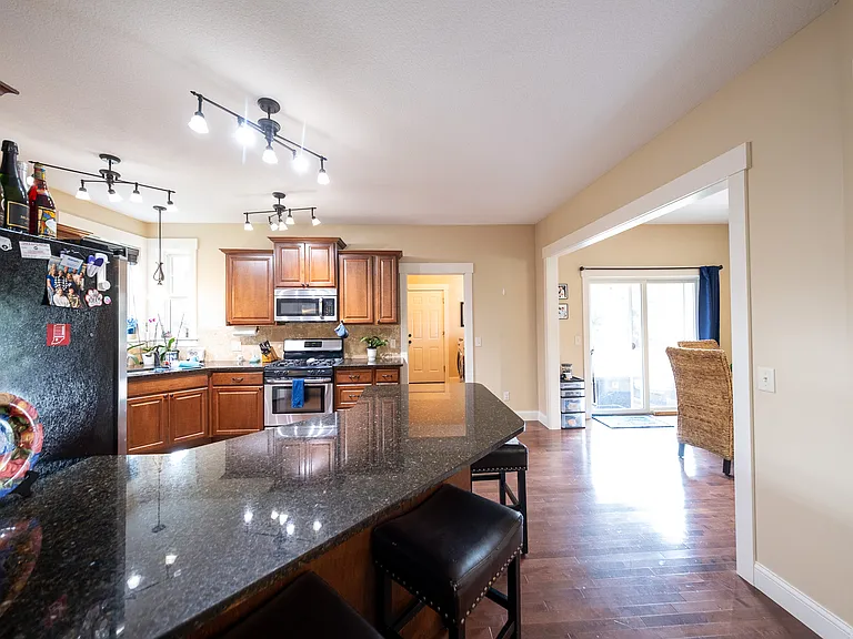 15615 Dunberry Way — Photo 7