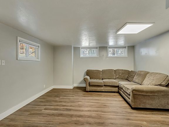 5th image of 718 N 100th St W