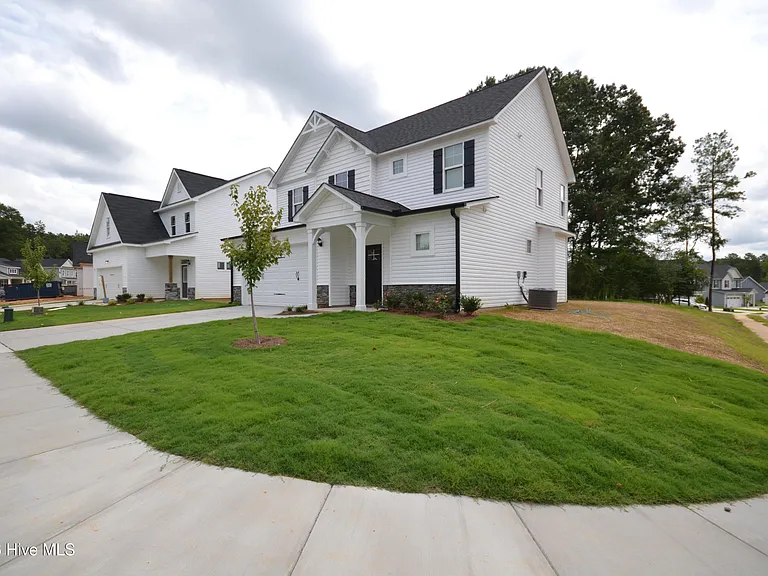 388 Atwood Dr — Photo 5