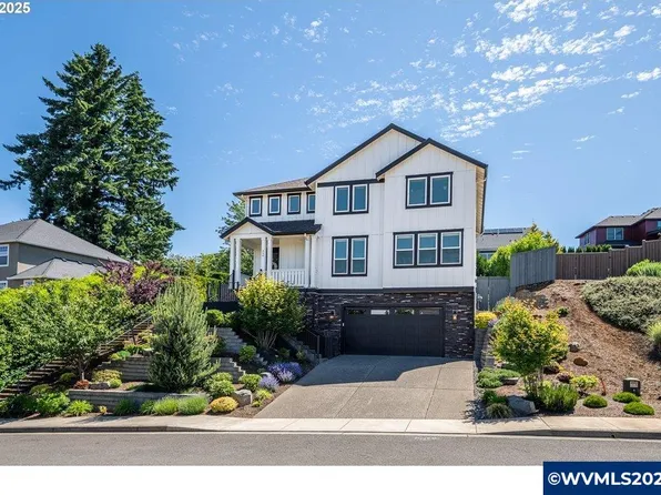 840 Chikamin Loop, Silverton, OR 97381