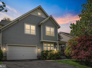 278 Ariel Dr NE, Leesburg, VA 20176