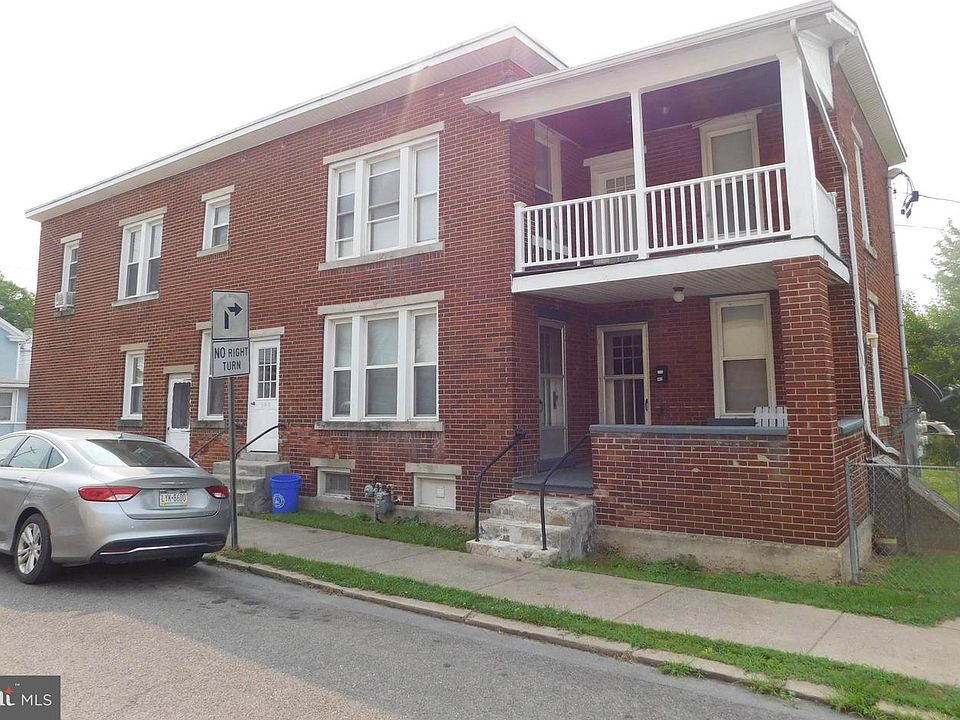 2nd image of 132 & 134 N Grand St