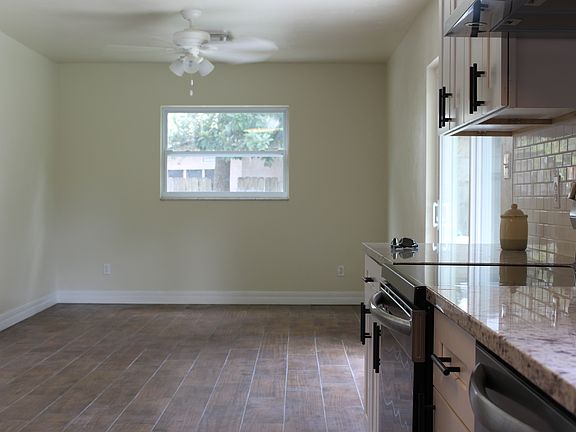 4th image of 10521 Carrollview Dr