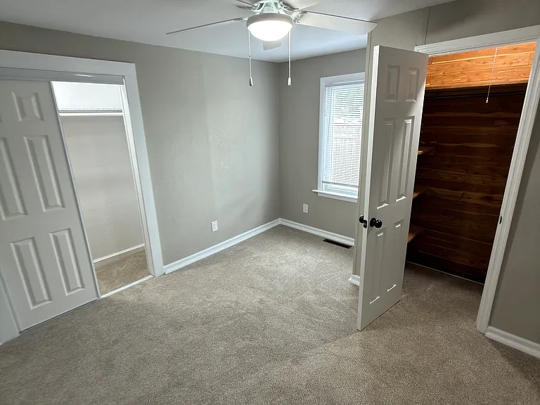 1412 N Harris Ave — Photo 13