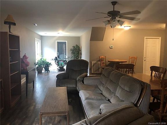4th image of 121 Sundance Cir