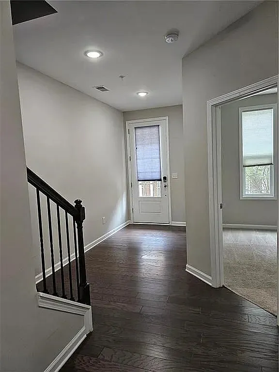 Building Photo - 731 Topsail Ln