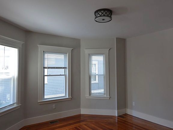 2nd image of 58 Bromfield Rd #2
