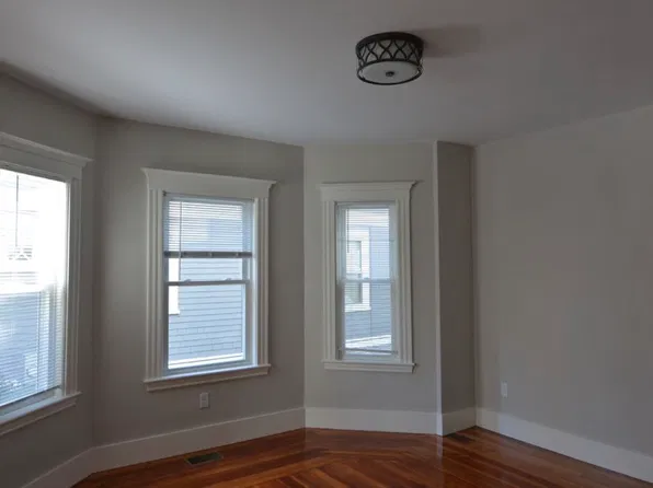 58 Bromfield Rd, Somerville, MA