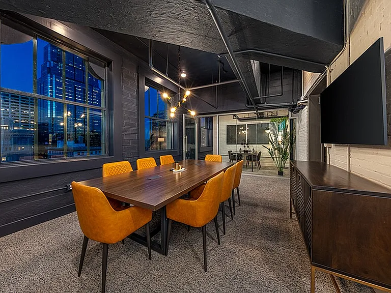 Podcast & Conference Room