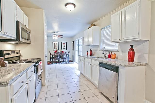 1st image of 2134 Yorkshire Dr