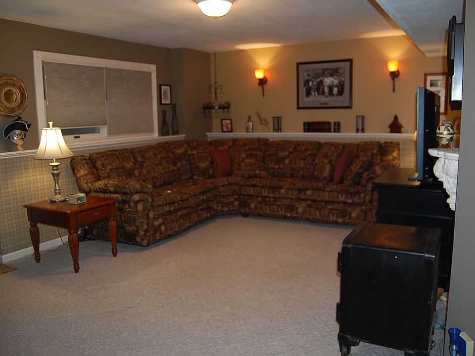 1st image of 221 Erlanger Blvd