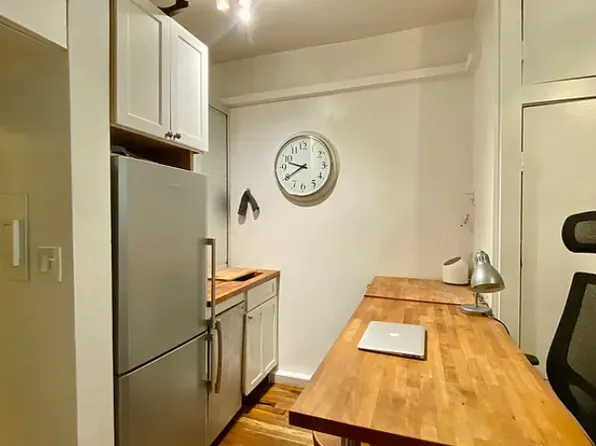 223 East 78th Street image 4 of 6