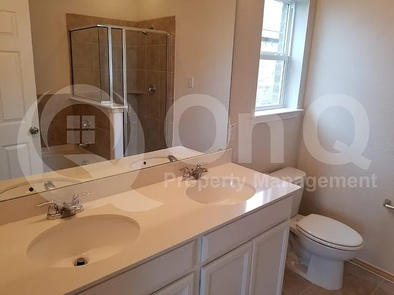 2213 Heaton St — Photo 17