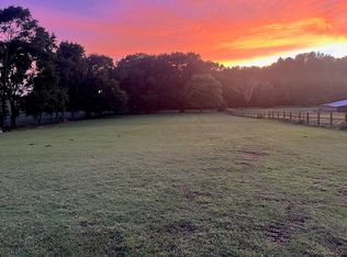 247 S Herman Carter Rd, Union City, TN 38261