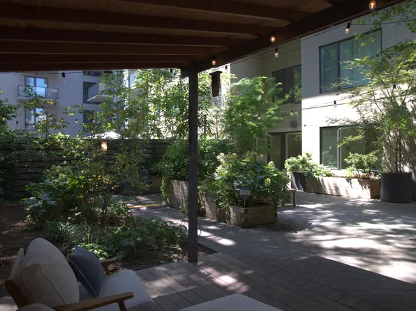 15 East 19th Street image 15 of 19