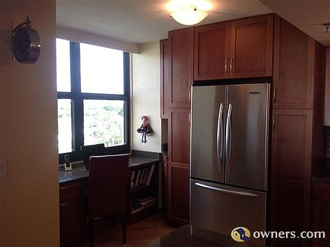 3rd image of 11590 Shipwatch Dr APT 648