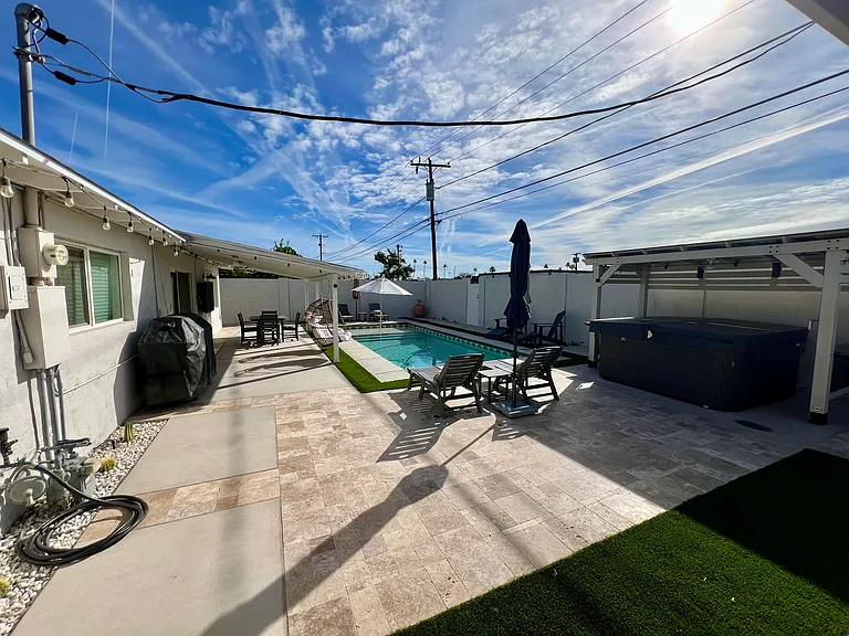 7301 E Almeria Rd — Photo 7