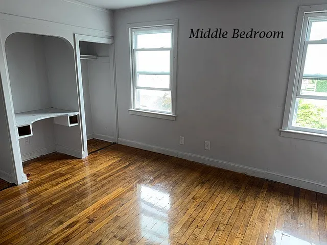 417 W Market St — Photo 8