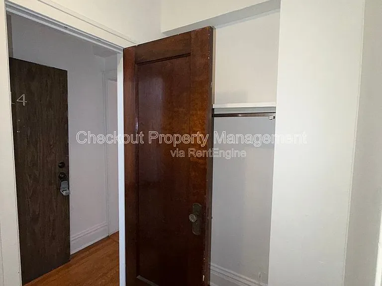 5616 Pershing Ave #14 — Photo 9