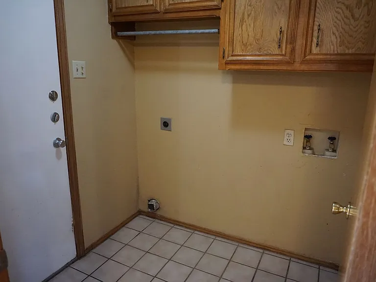 1104 Homestead Dr — Photo 5