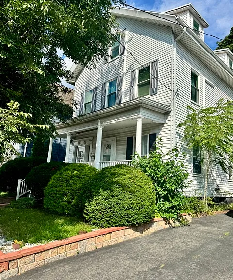 17 Ashland St #1 — Photo 9