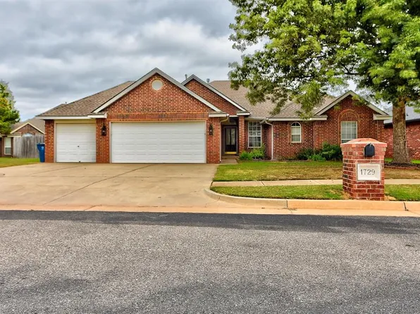 1729 Fawn Valley Ln, Edmond, OK 73003