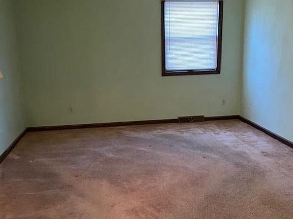5th image of 612 Alamo Dr