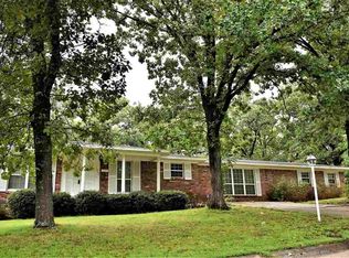 7804 Bonnie Brae Rd, Little Rock, AR 72227