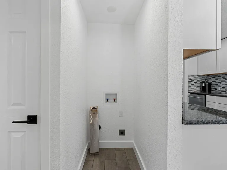 14420 E Wellesley Ave — Photo 8
