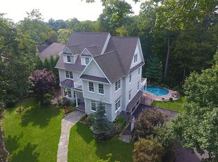 28 Briar St, Norwalk, CT 06854