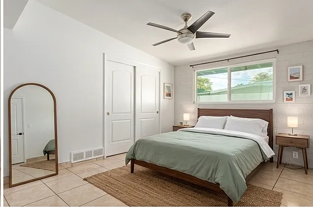 Building Photo - 732 W Cinnabar Ave #1