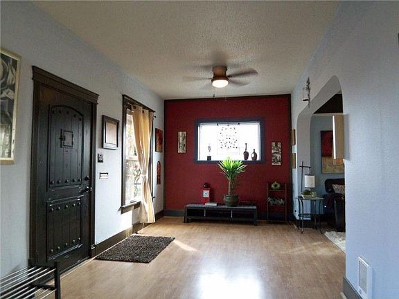 4th image of 4628 Yakima Ave