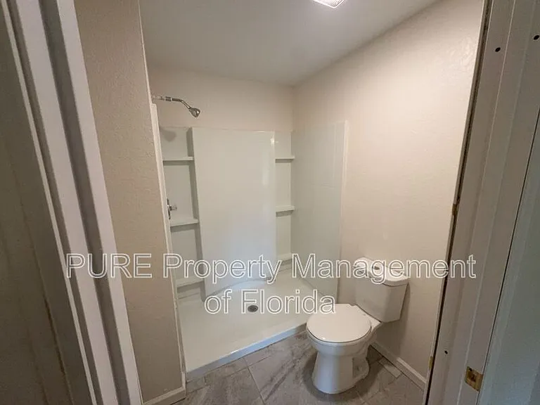 11330 NE 66th Ln — Photo 25