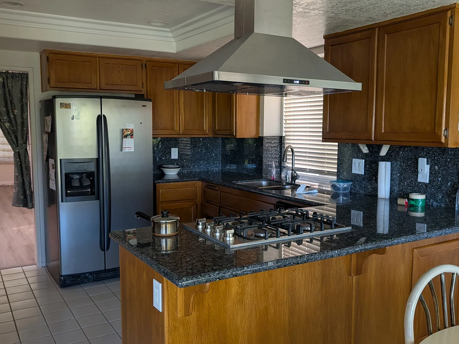 5 bed, 2755 sqft, $5,000 — Photo 4