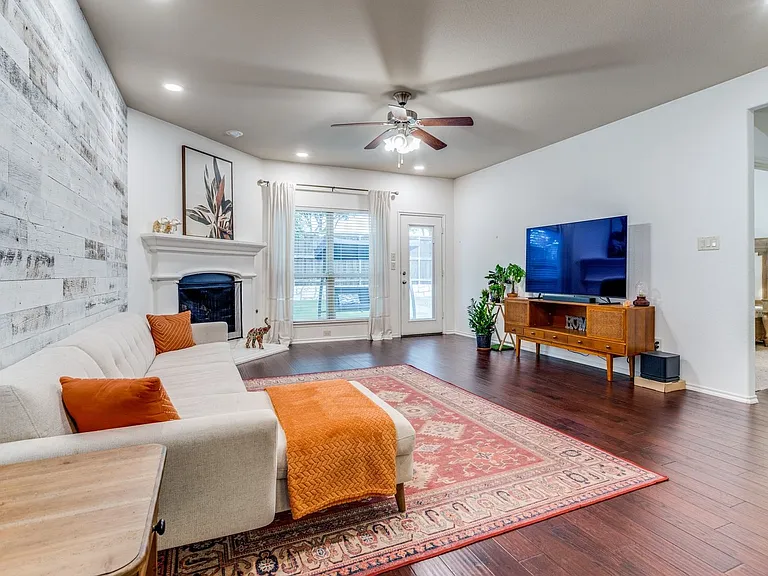 613 Blue Teal Pl — Photo 5
