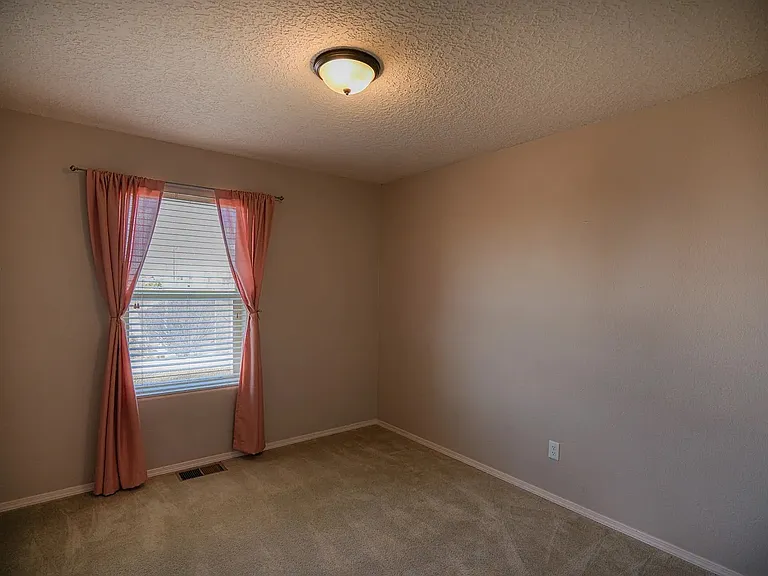 4221 Luz De Estrella — Photo 8