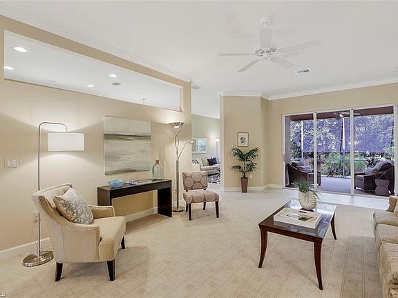 3rd image of 6203 Ashwood Ln