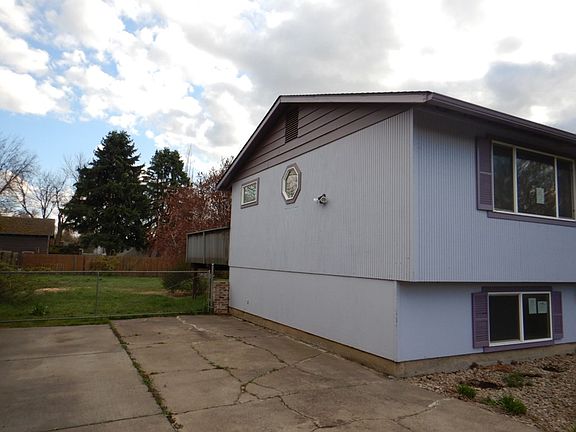 3rd image of 1446 Tawny Ln