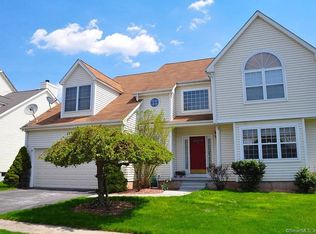 72 Rolling Grn, Middletown, CT 06457