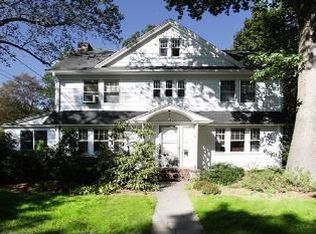 15 Sisson Ter, Tenafly, NJ 07670