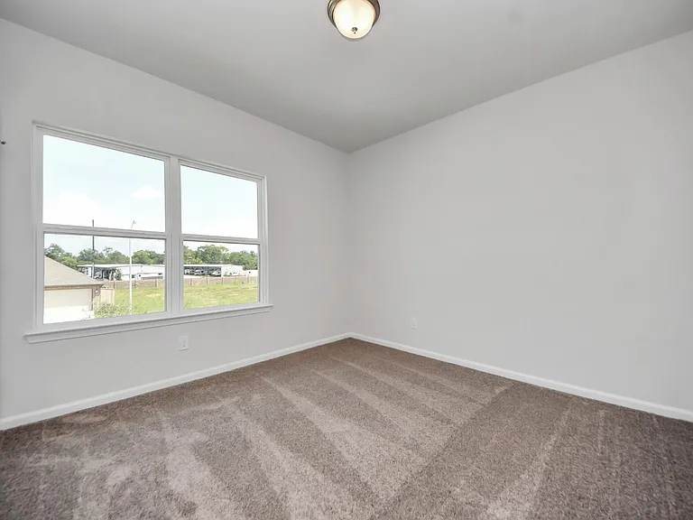 2715 Crested Creek Ln — Photo 19
