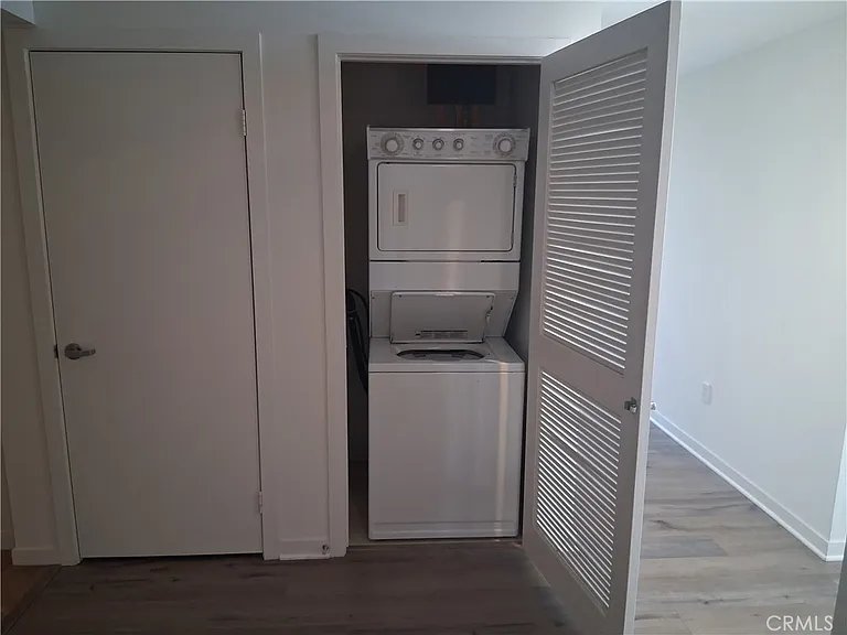 400 W Ocean Blvd #1102 — Photo 10