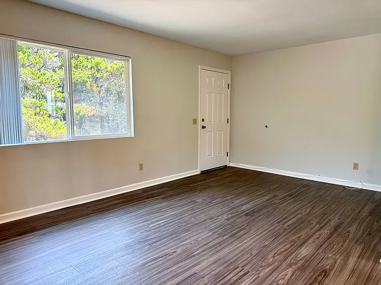 940 Newport Ave SW #1340 — Photo 3
