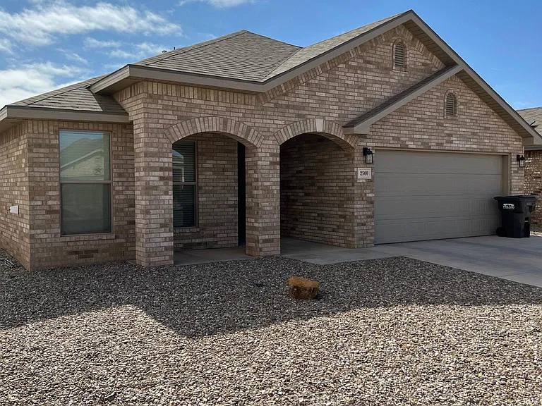2500 Outlaw Ct — Photo 11