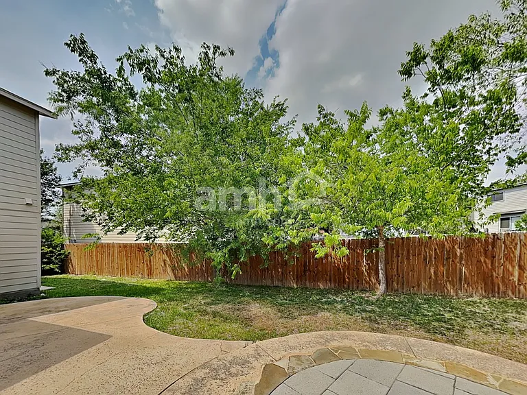 512 Hinge Loop — Photo 22
