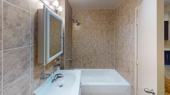 Rented by Metro Garden Realty NYC | media 13