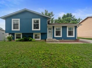 3823 Monterey Dr, Waterloo, IA 50701