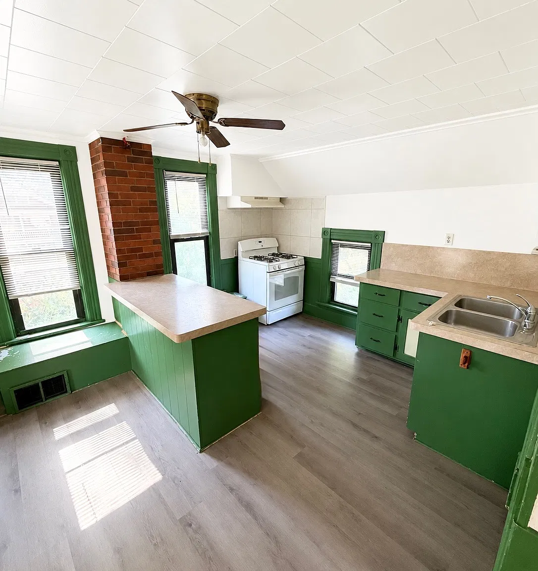 2 bed, 750 sqft, $850 — Photo 3